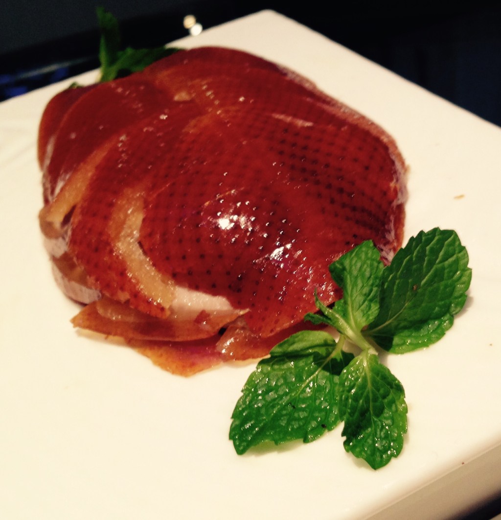 Da Dong Roast Duck Restaurant Beijing: a confused tourist and an amused&nbsp;waiter